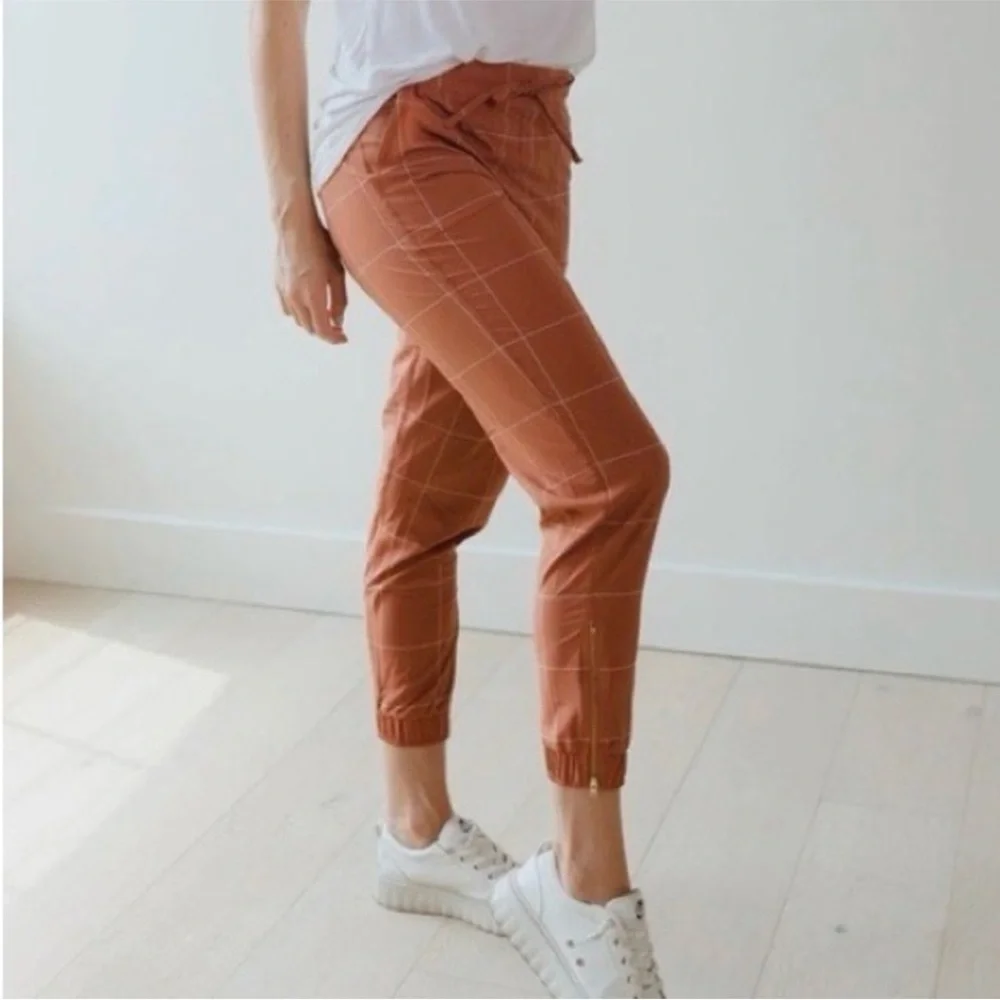 Albion Jetsetter Windowpane Terracotta Pants - Picture 2 of 13